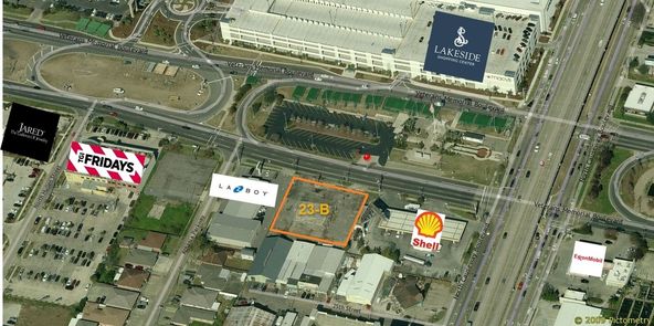 GOVERNMENT OWNED! 3214-3220 Veterans Blvd., Metairie, LA 70002: 3214-3220 Veterans Blvd, Metairie, LA 70002